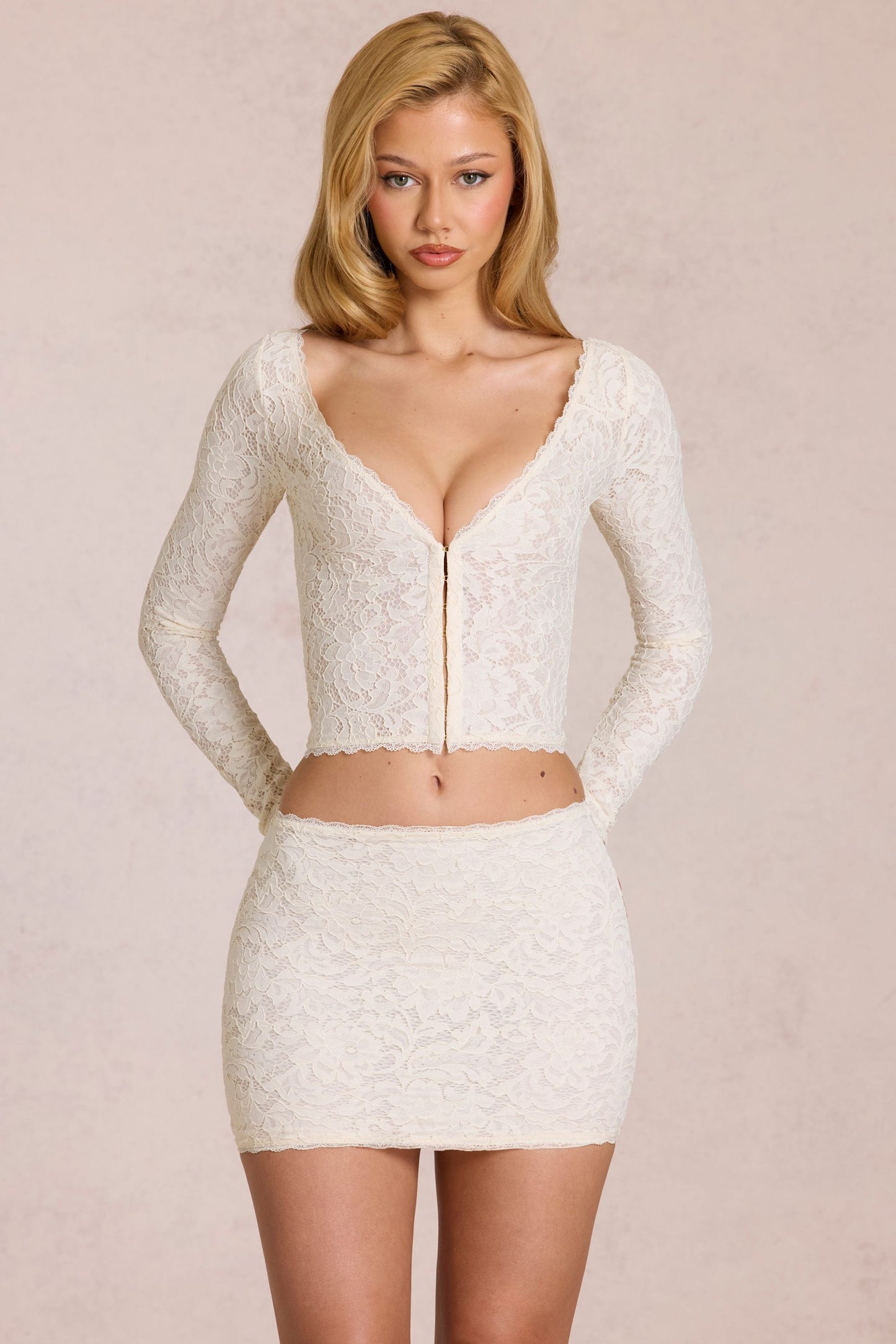 Lace Plunge Cardigan in Pearl