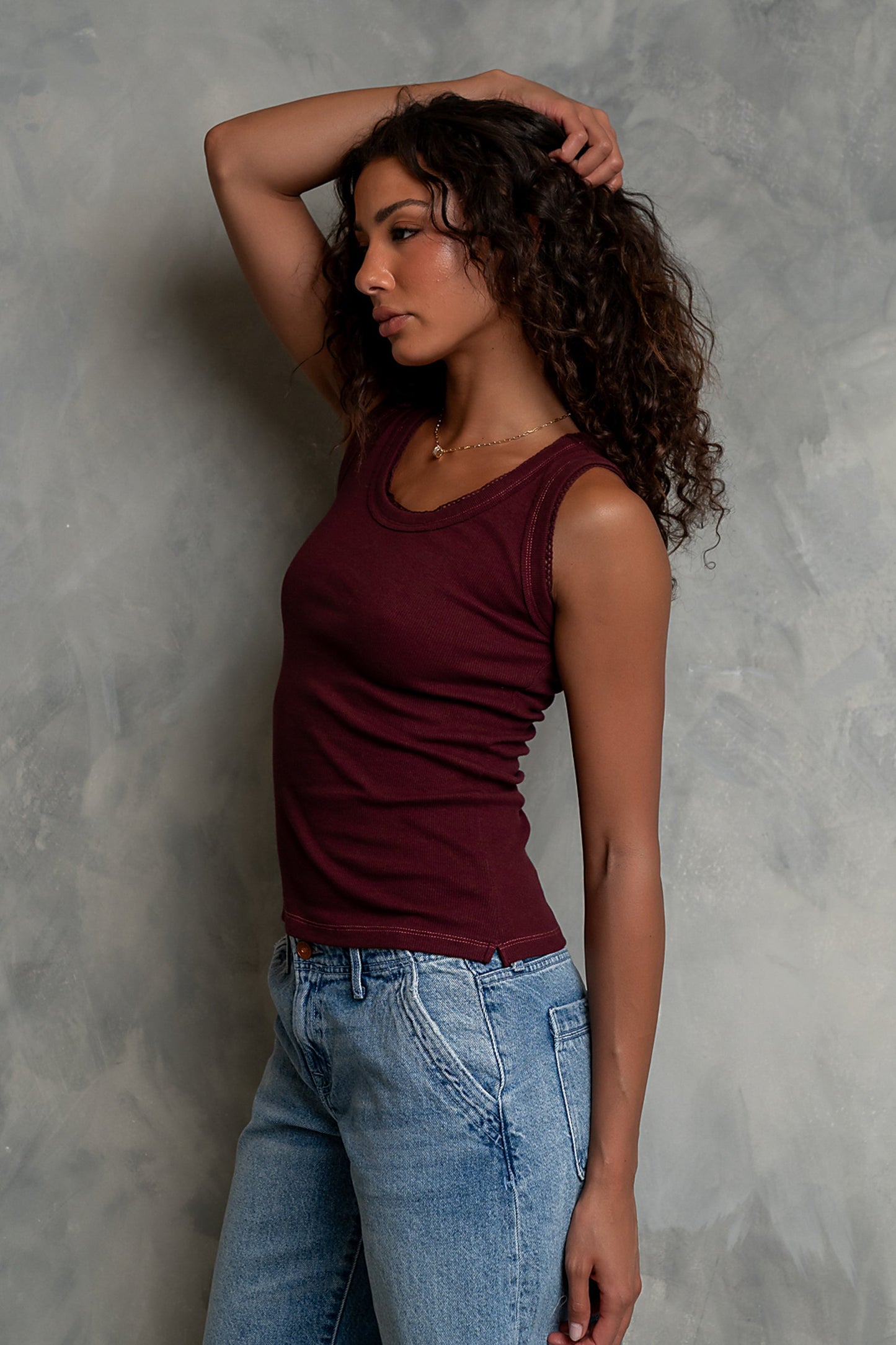 Daniella Ribbed Tank in Wine