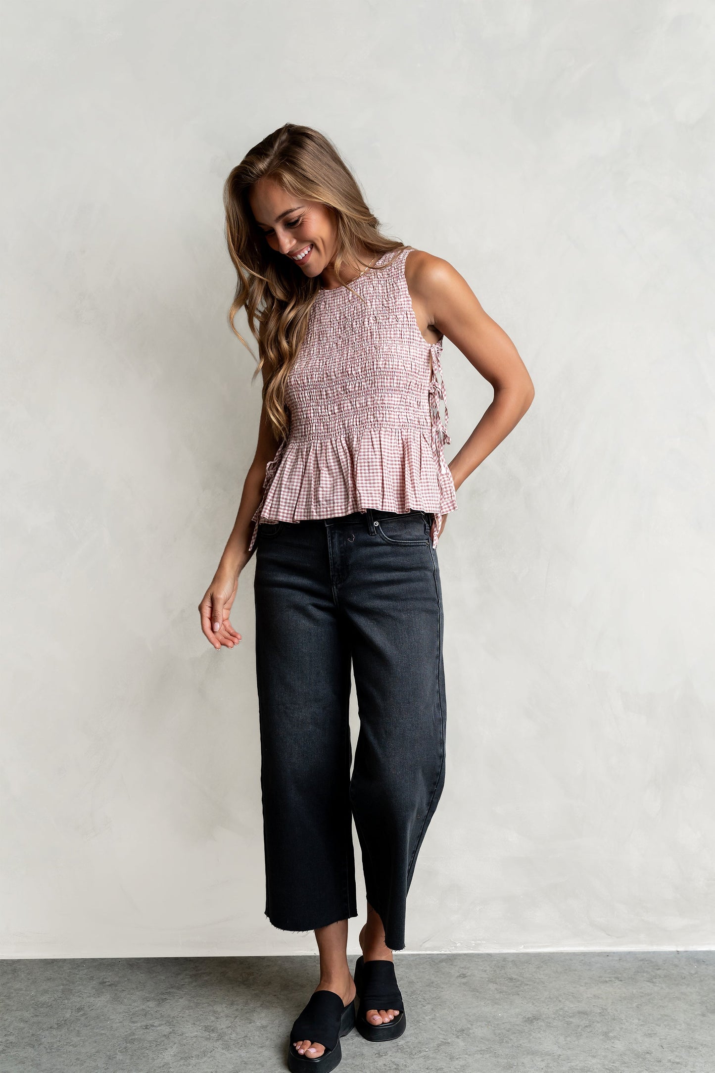 Colette Wide Leg Jeans in Faded Black