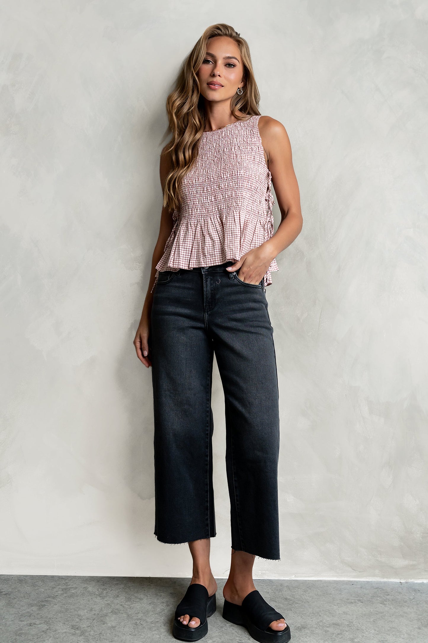 Colette Wide Leg Jeans in Faded Black