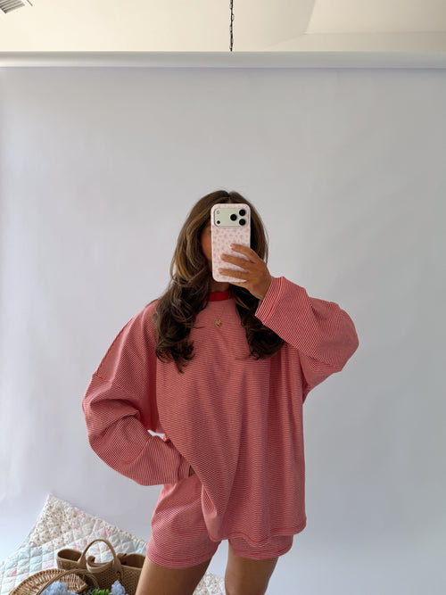 Cozy Beach Nights Crew (red)