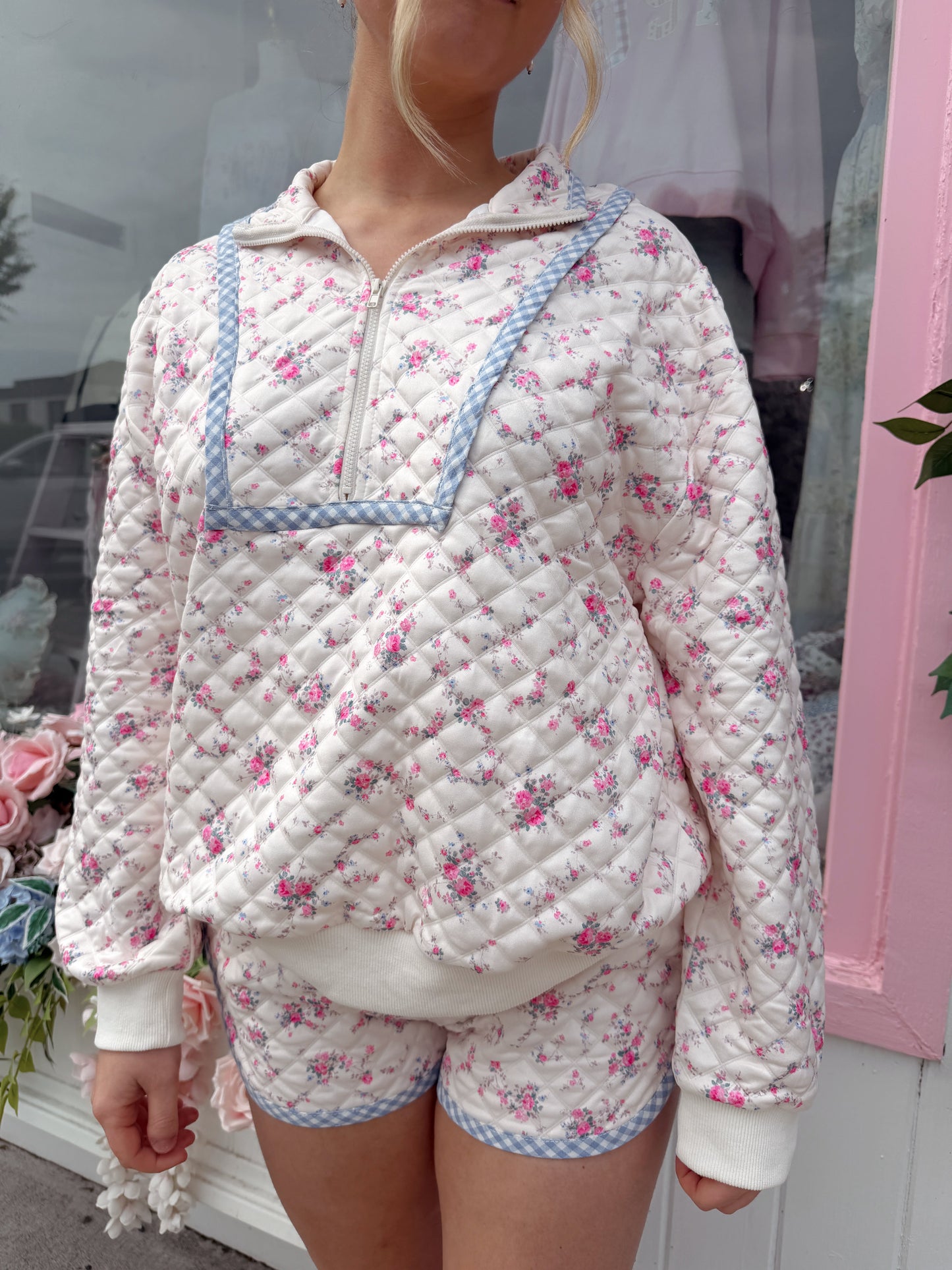 Roses & Dreams Quilted Set