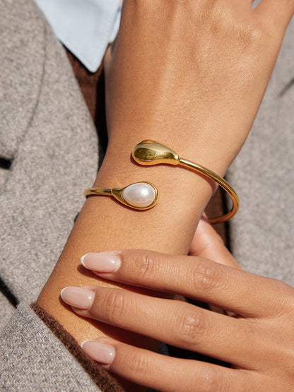 Teardrop Pearl Open Bangle
