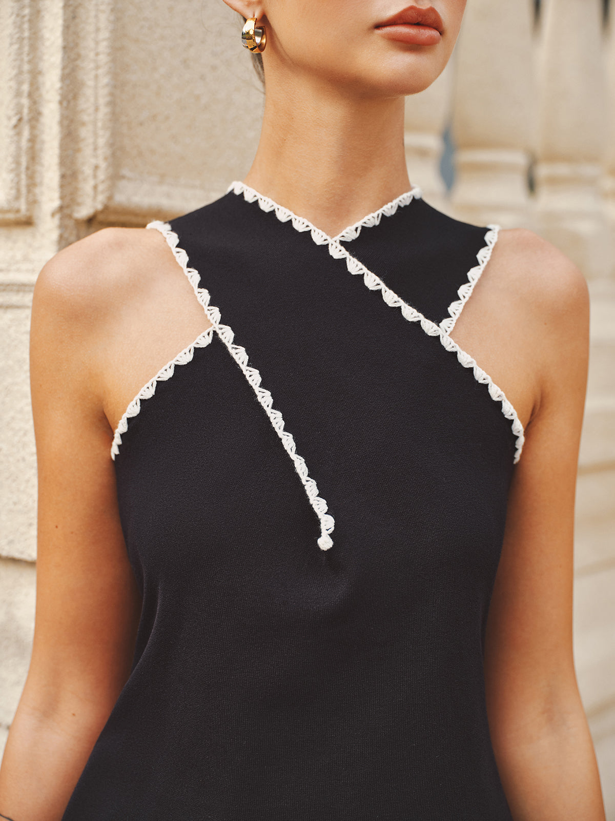 Scalloped Trim Asymmetric Knit Tank Top