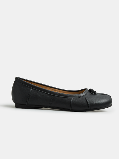 Split-Toe Ballet Flats