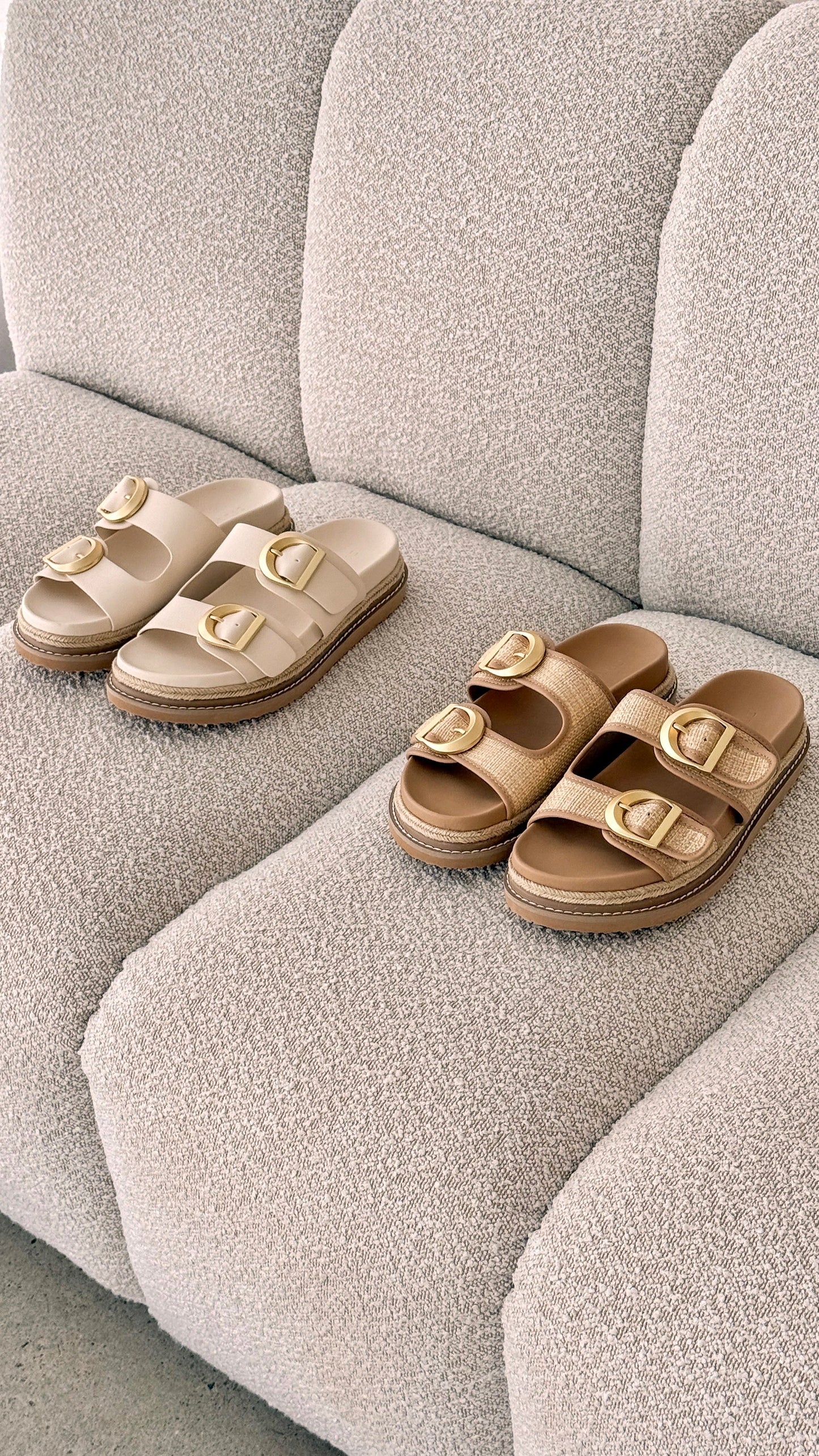 Anora Slide - Bone