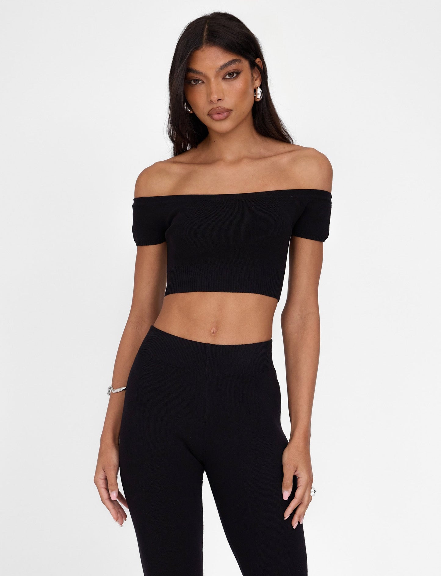 LEDGER TOP - BLACK