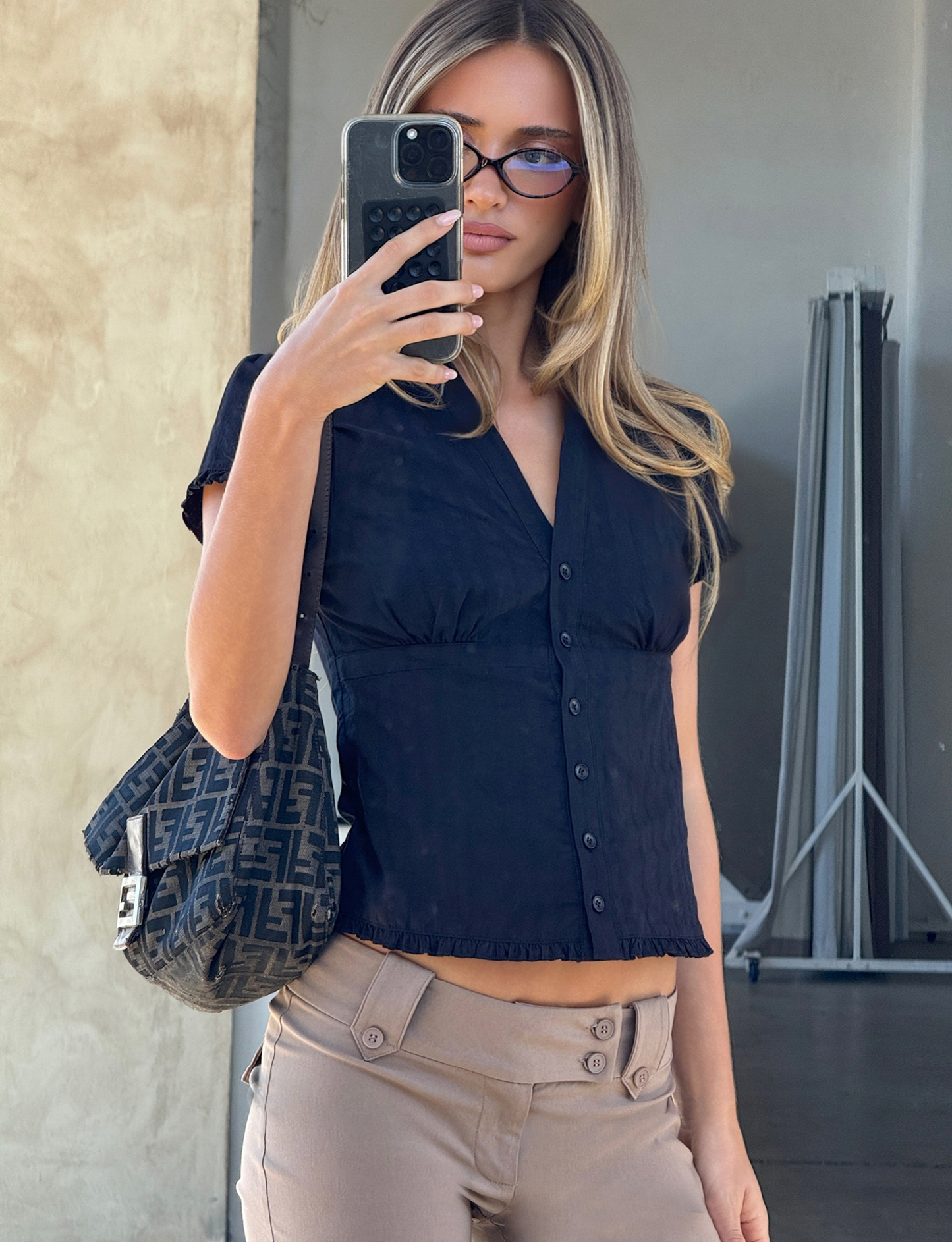 VALERIE SHORT SLEEVE SHIRT - BLACK