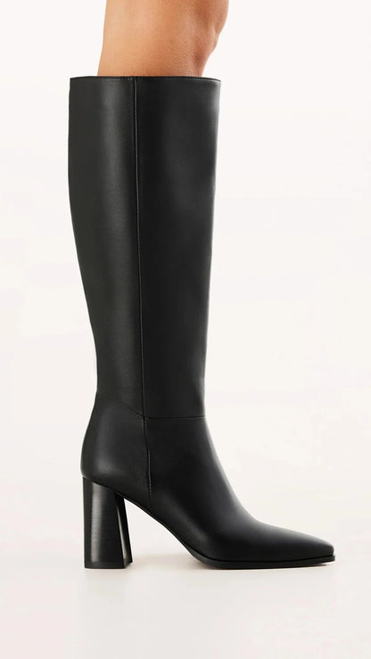 Vallia Boots - Black